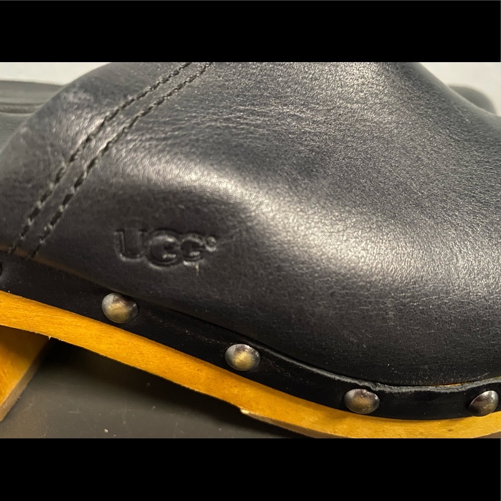 Ugg Clogs